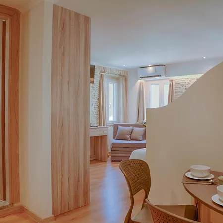 Effie's Old Town 아파트 *