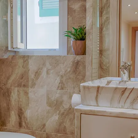 Effie's Old Town Daire